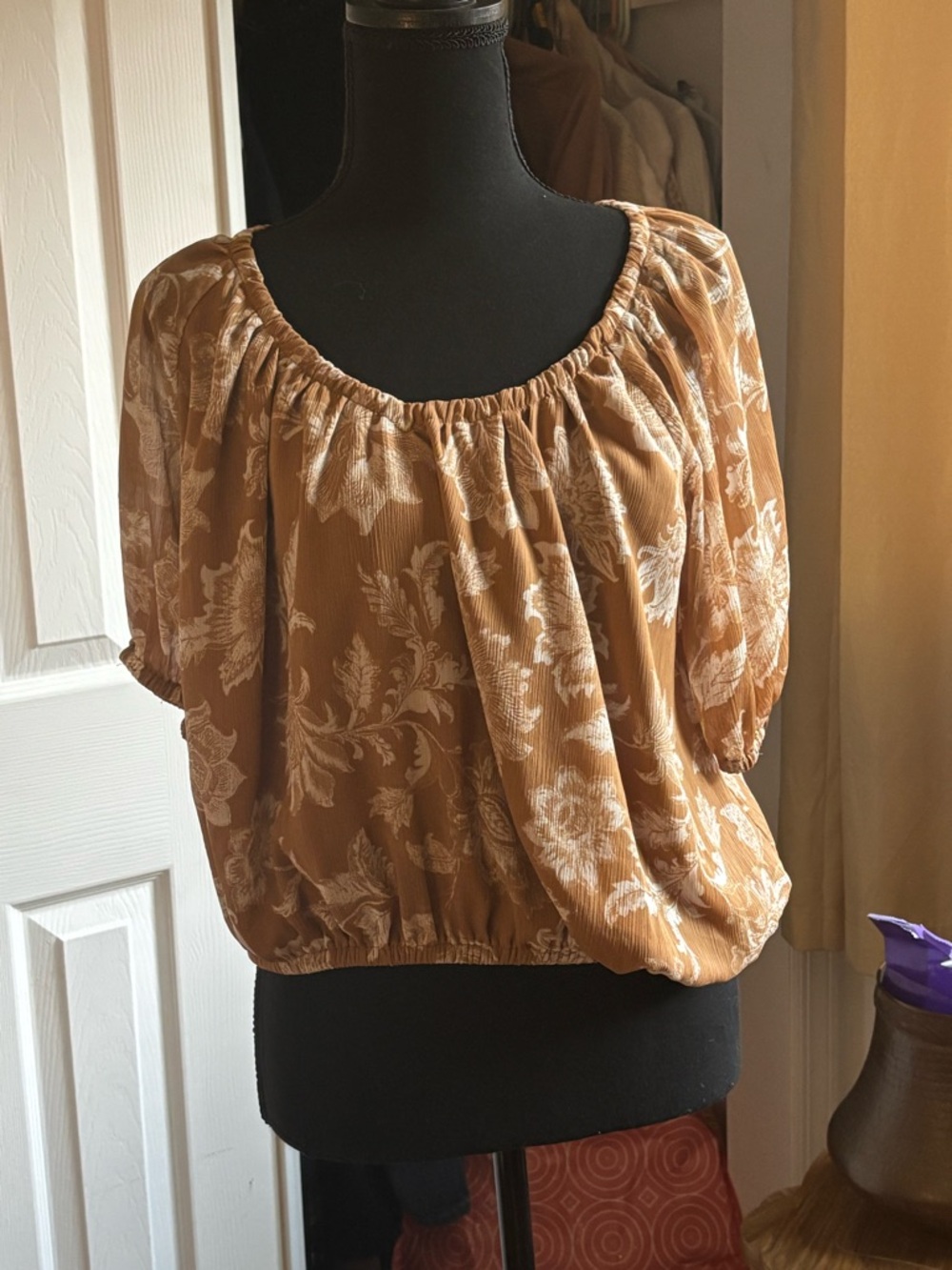 LOFT Petite  Bubble Top Tan Floral Peasant Blouse